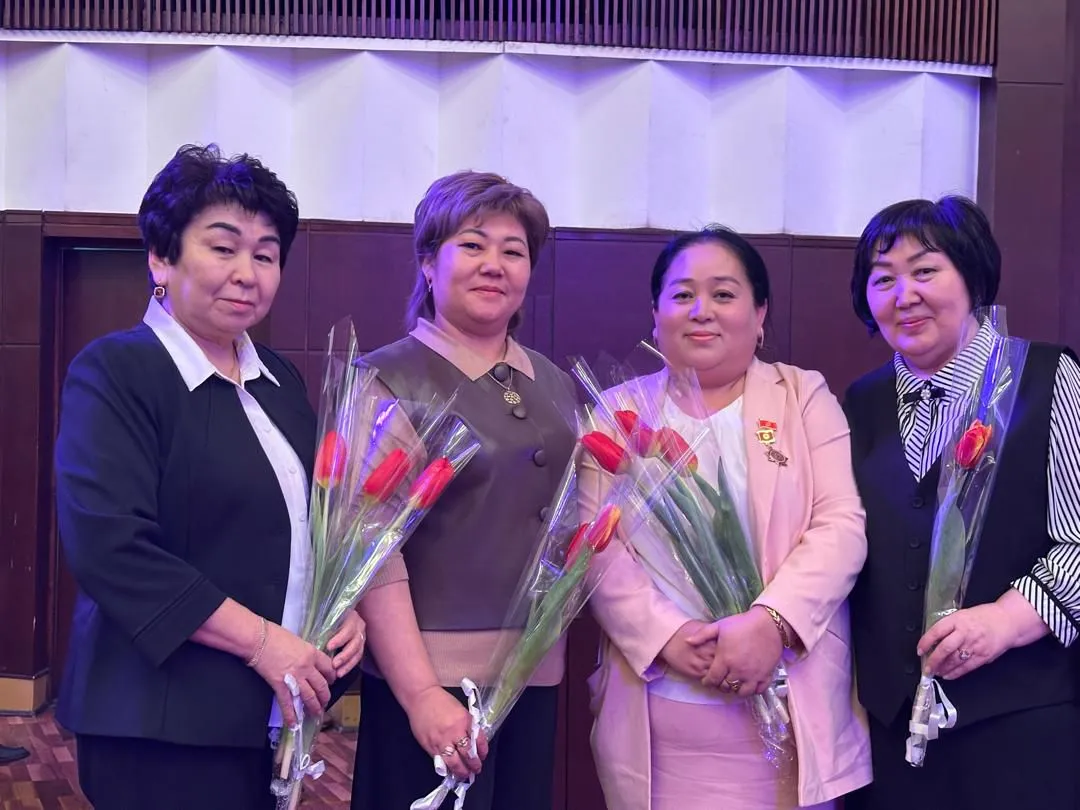 8-март - Эл аралык аялдар күнү.